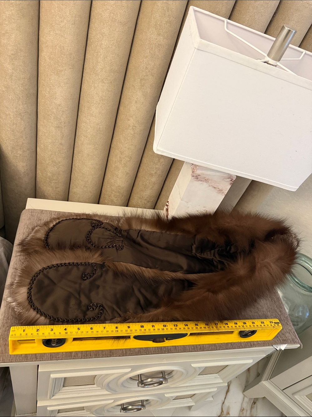 Silver fox fur shawl - Picture 6 of 8